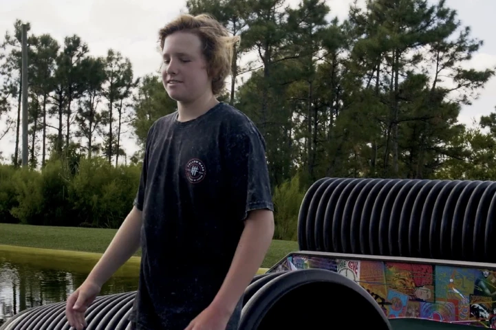 https://ronixwake.com/asset/5fdce2c3ed167/GAVIN-VID-STILL.jpg.jpeg