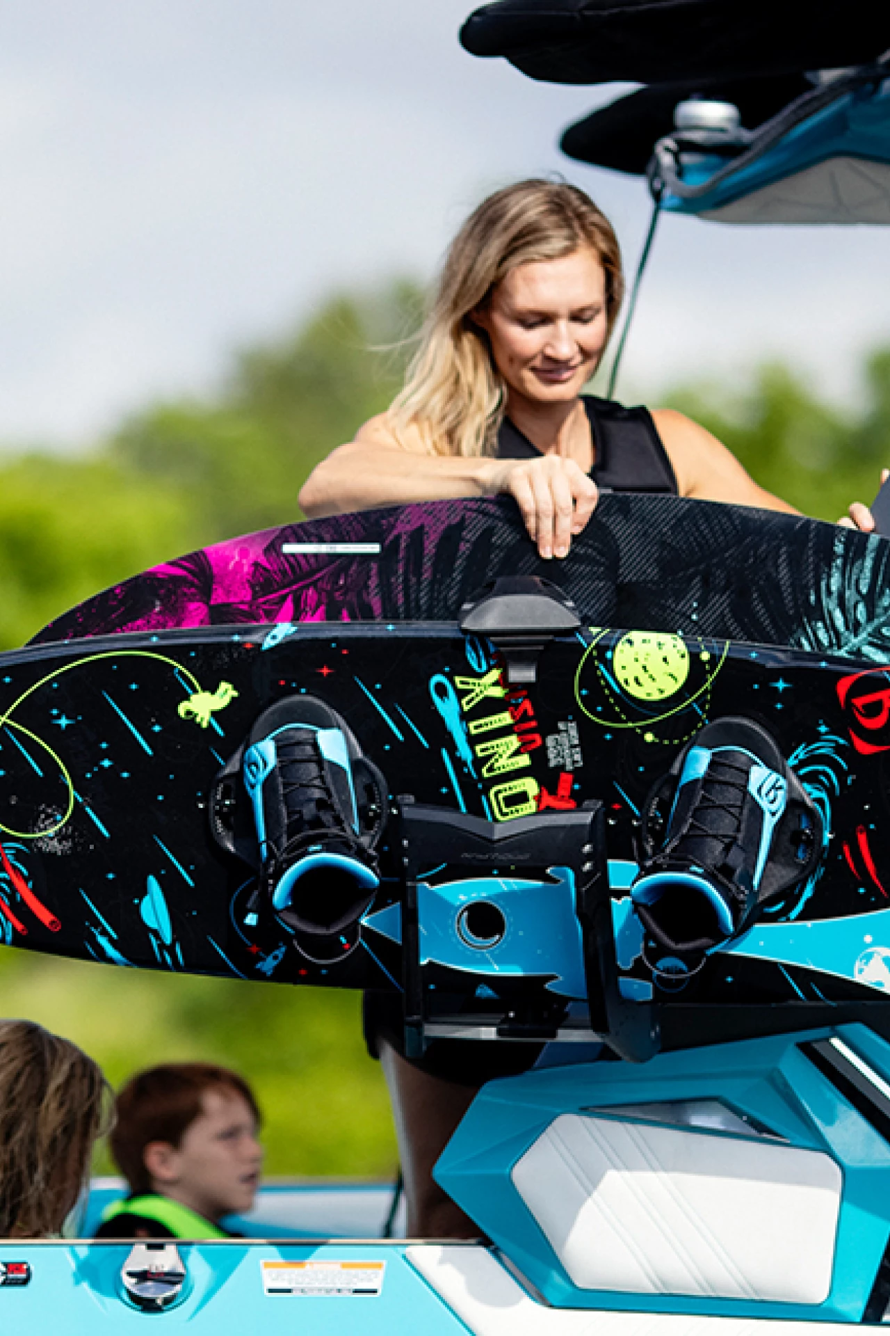 DESCRIPTION_2022 Ronix Vision Board 993.jpg