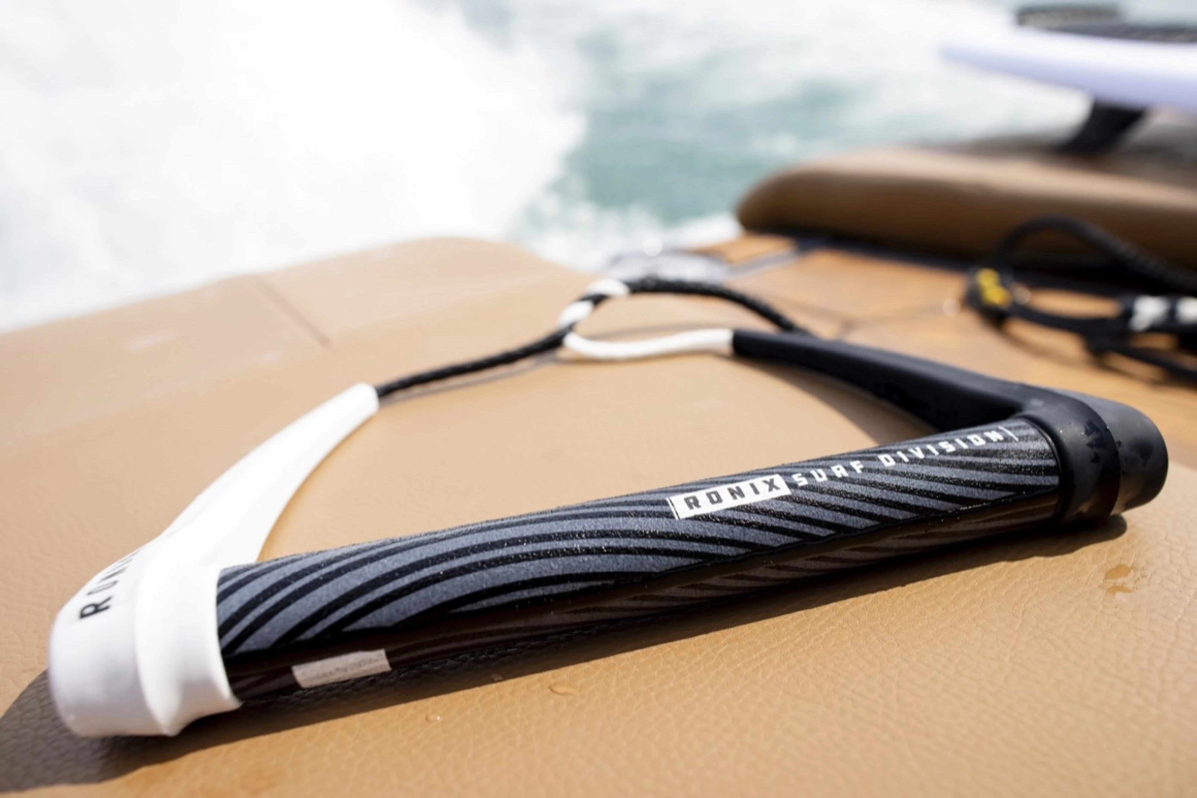 SILICONE-SURF-ROPE-W-HANDLE-1.jpg