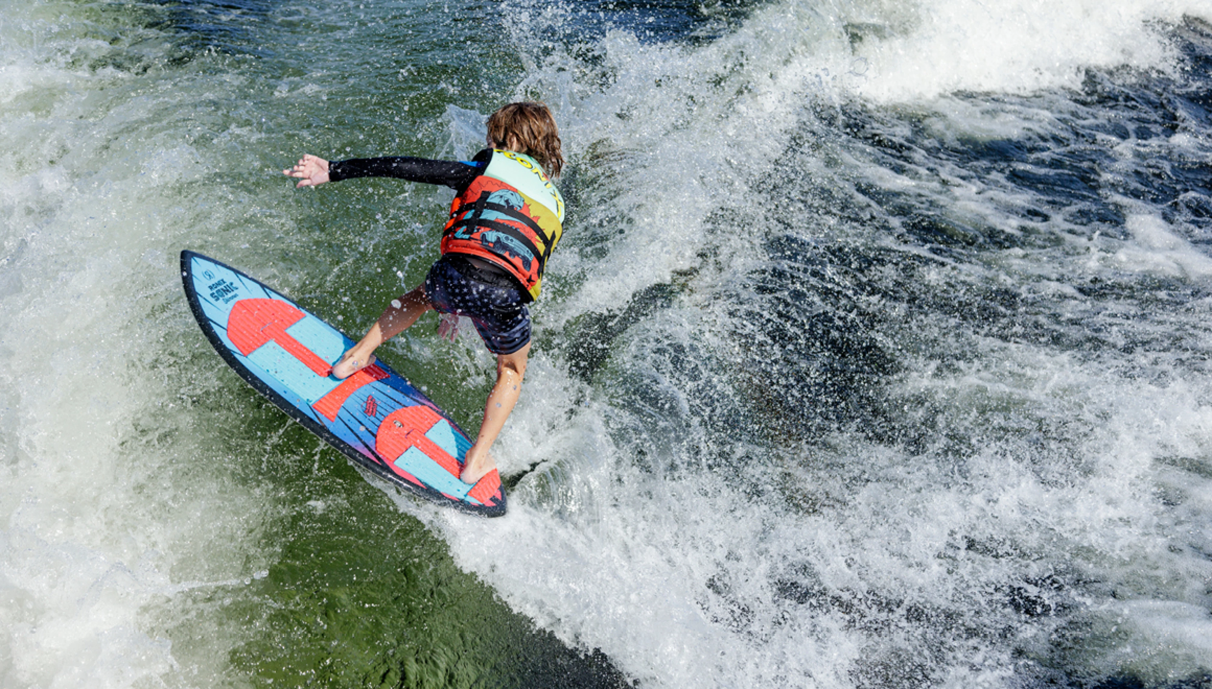 RNX25_ProductGallery_1160x660_SonicSkimmer5