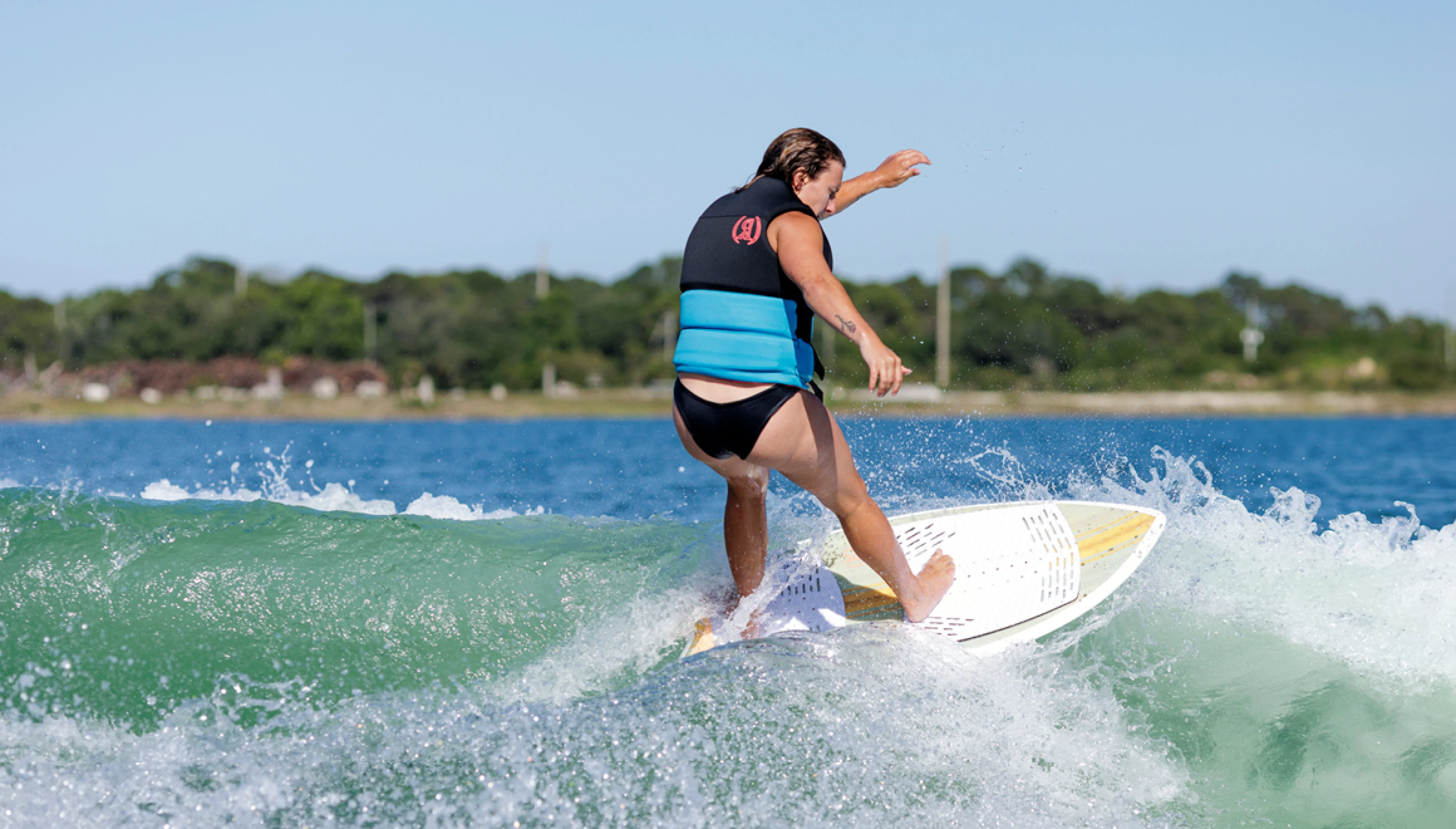 RNX25_ProductGallery_1160x660_Cloudbreak4