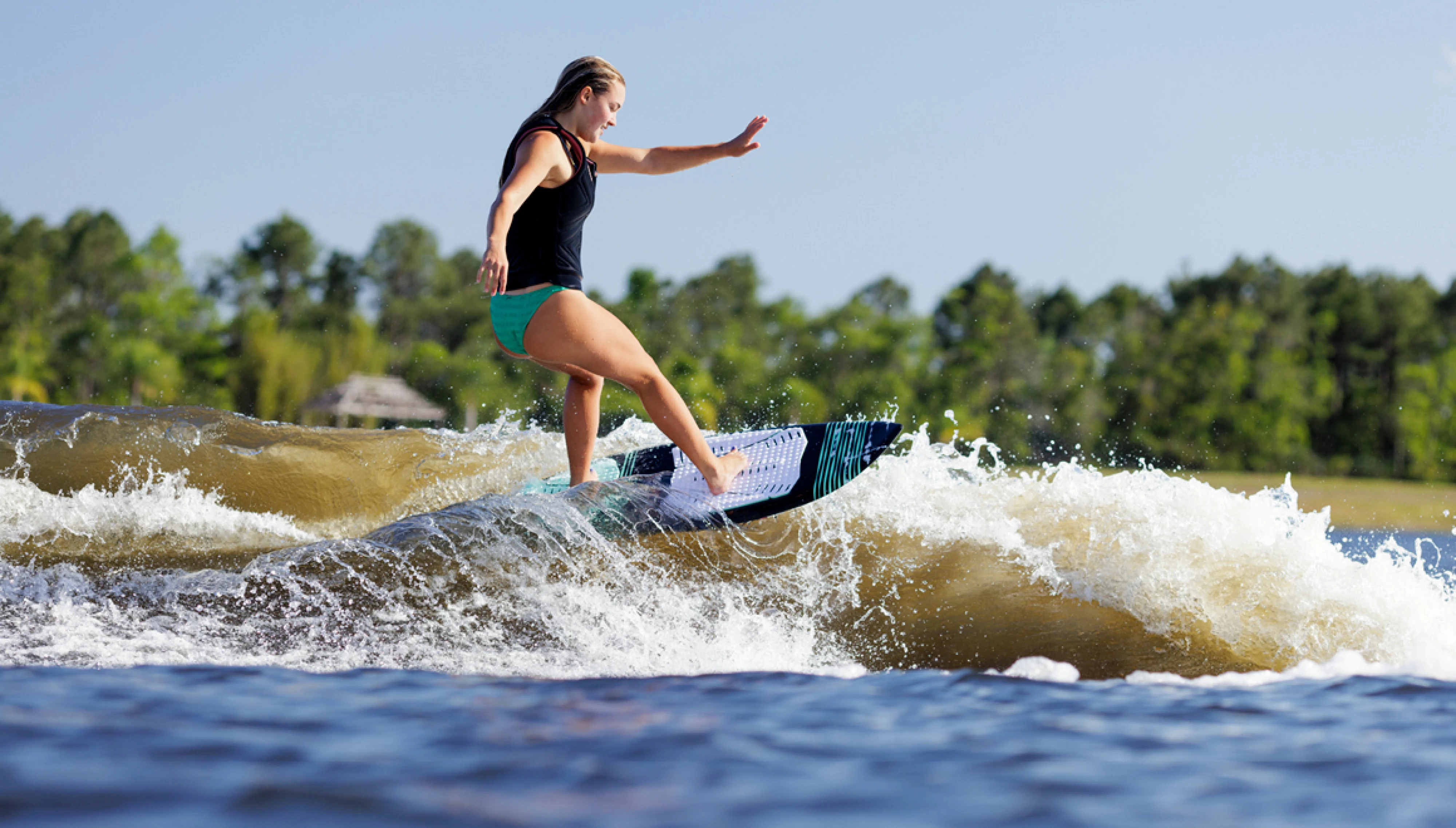 RNX25_ProductGallery_1160x660_MoonStone5