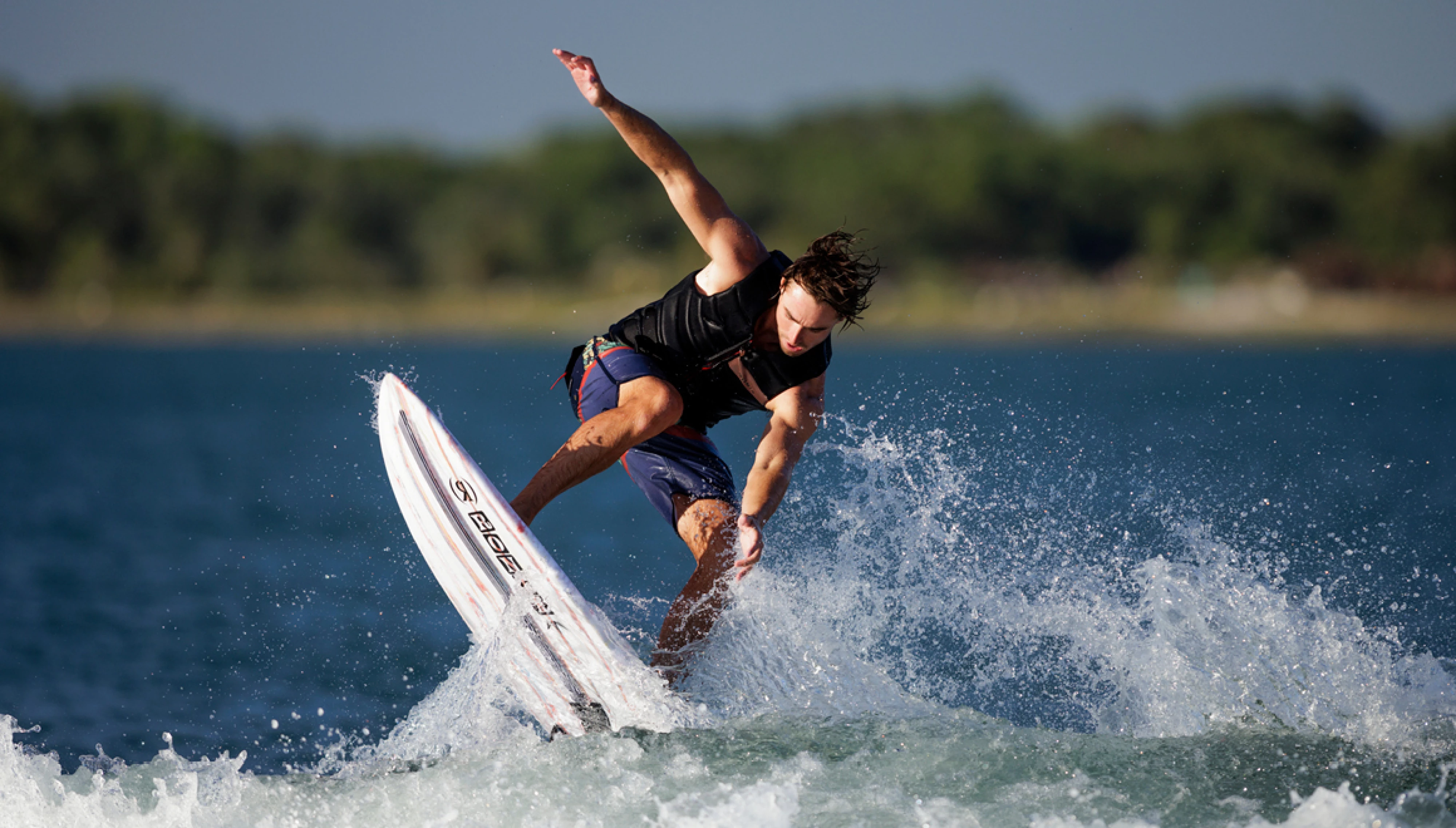 RNX25_ProductGallery_1160x660_Vader