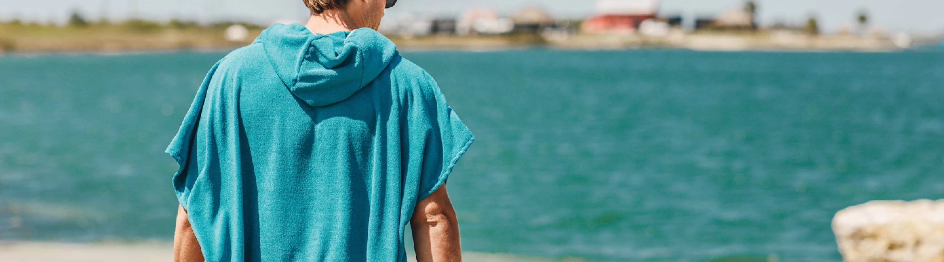 RONIX SOFTGOODS - CHANGE PONCHO - 2026 - LIFESTYLE 1
