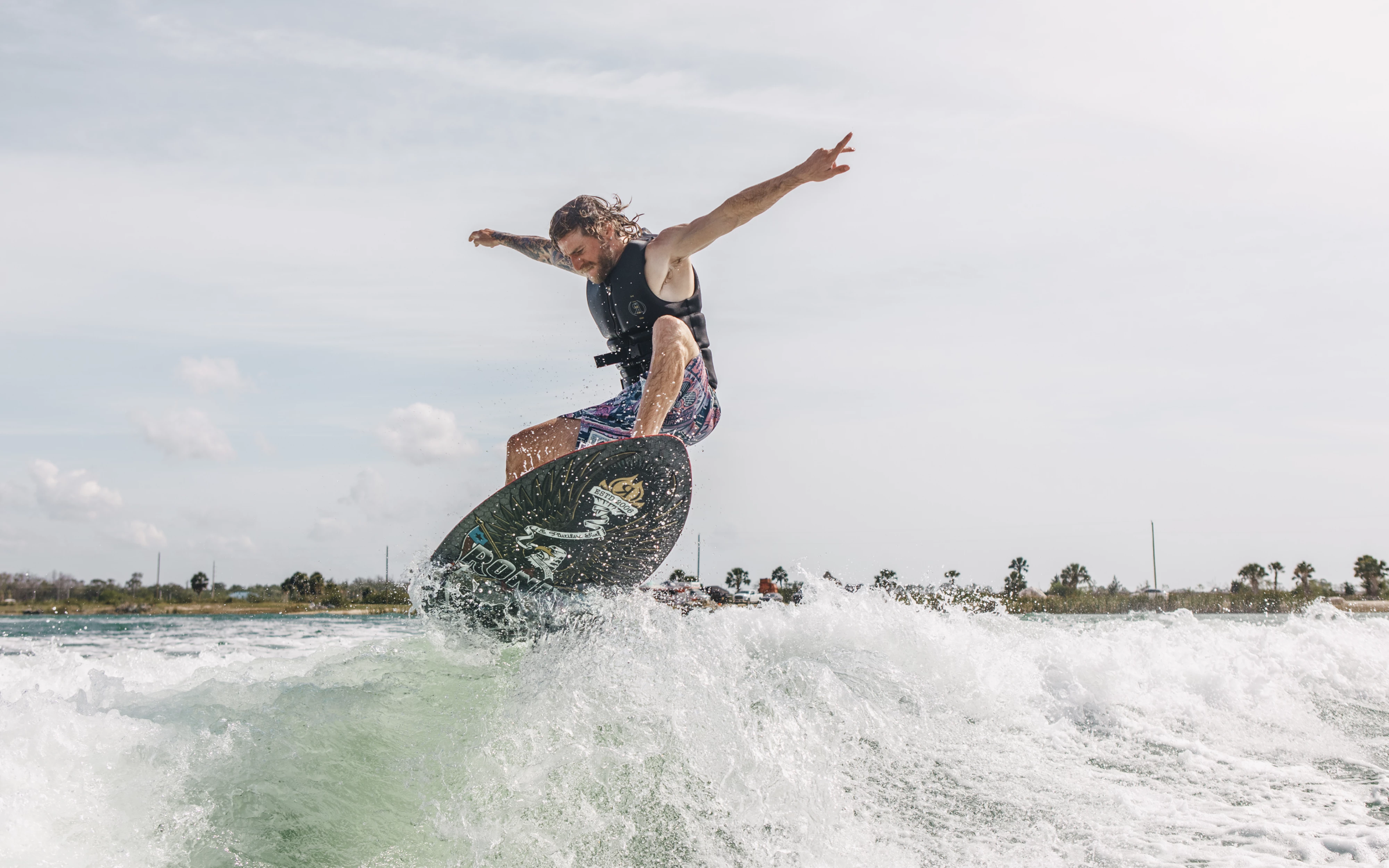 RONIX COLLECTION - HOME - SPOTLIGHT 1