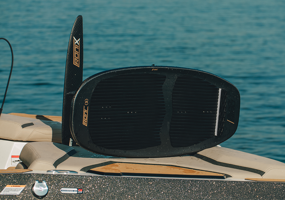 Ronix Blackbird Superconductor Foil Board | High-Reactivity Carbon
