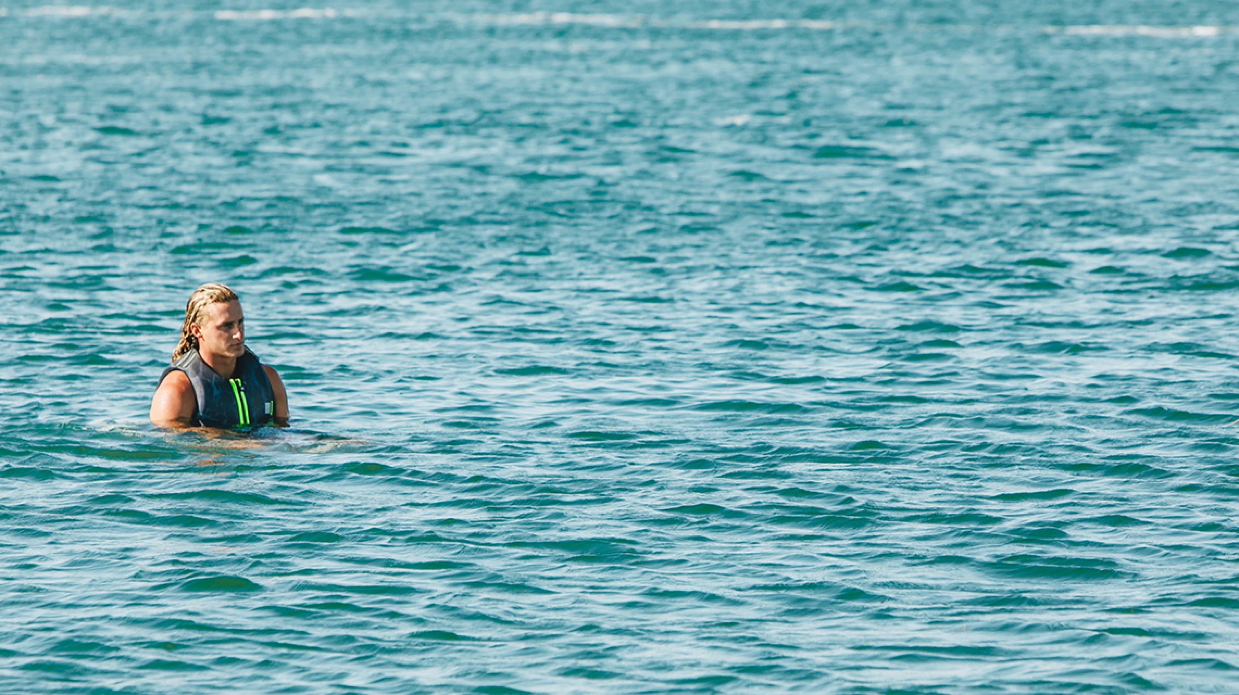 RONIX VEST TECH BANNER IMAGE 1140 X 640
