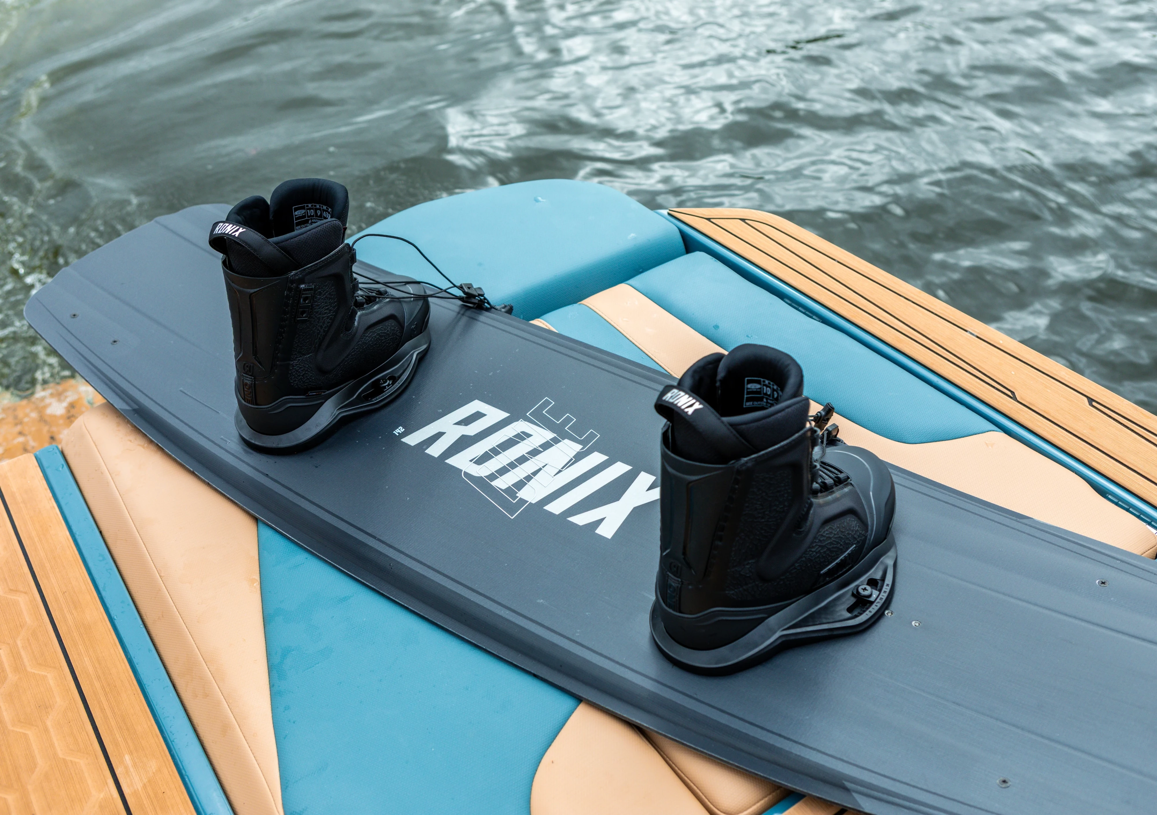 RONIX-ACTION-BOOTS-ONE-BLACK_01A8326 copy