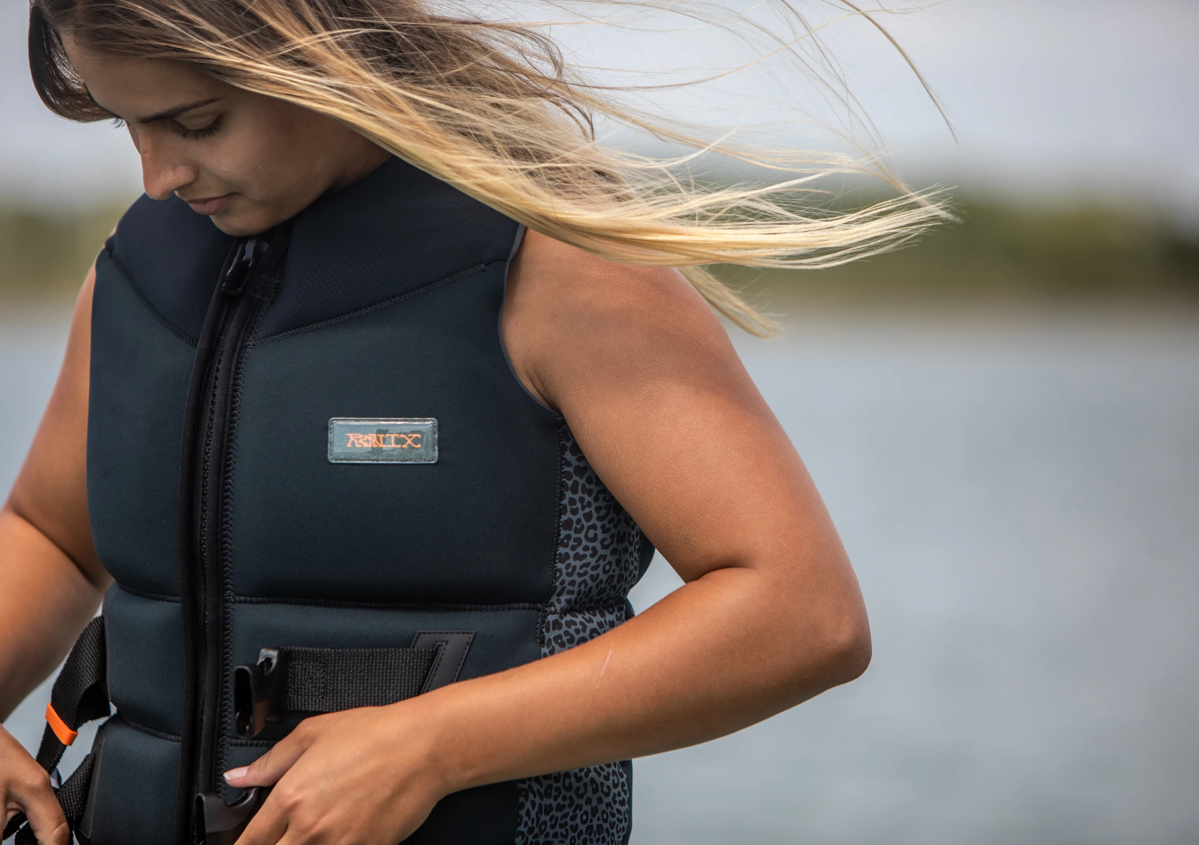 RONIX-ACTION-LIFE-JACKET-RISE-WOMENS-CAPELLA-4-L50-CGA-2027-9924