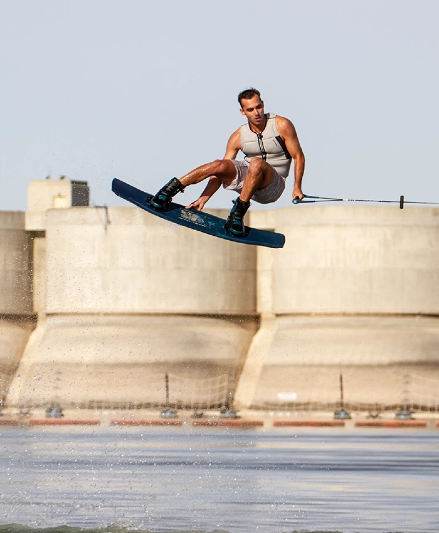 https://ronixwake.com/asset/6a639867a6256/RONIX-COLLECTION-SUPREME-SPOTLIGHT-3.5.webp