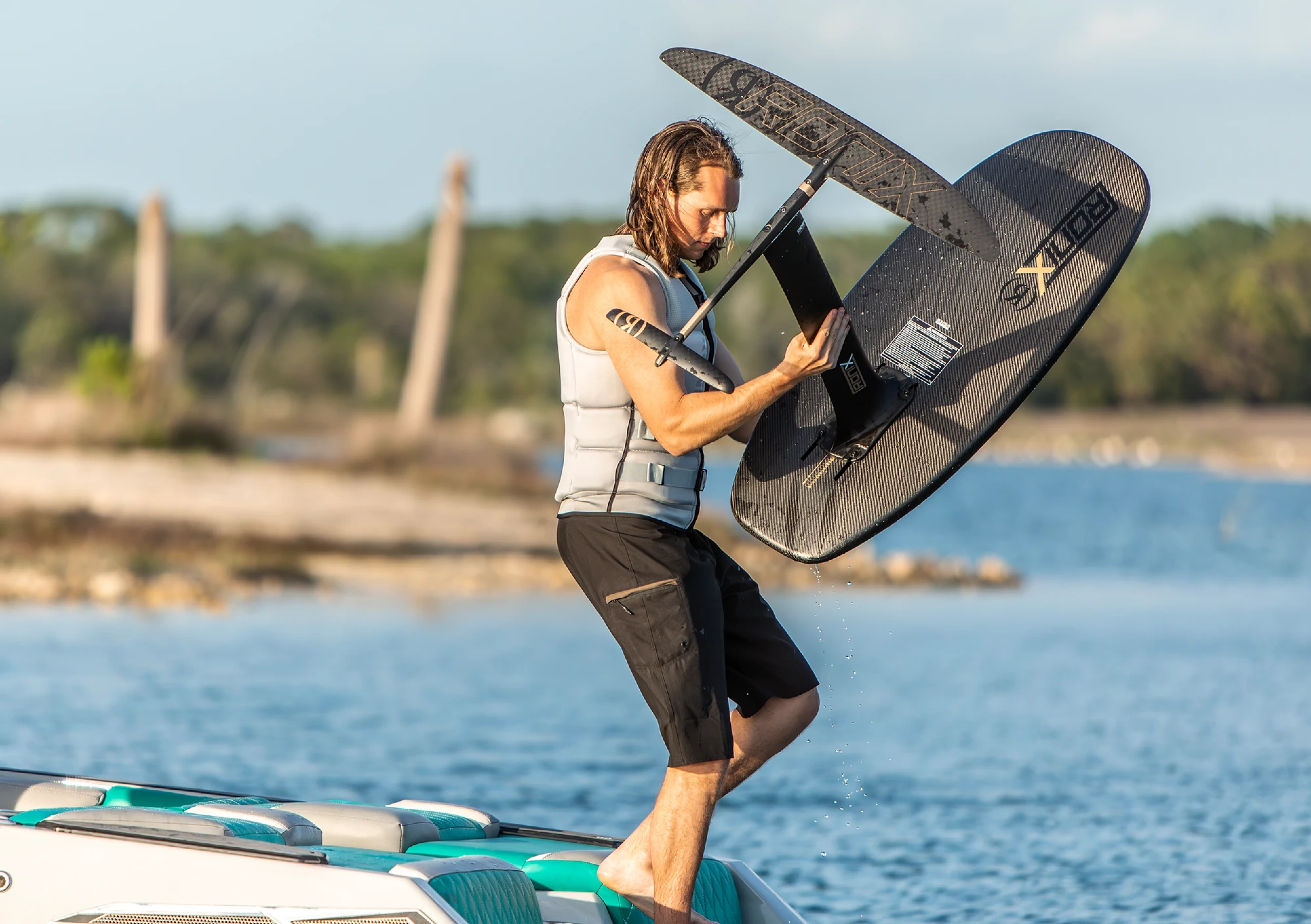 RONIX-ACTION-LIFESTYLE-FOILS_DR_0874
