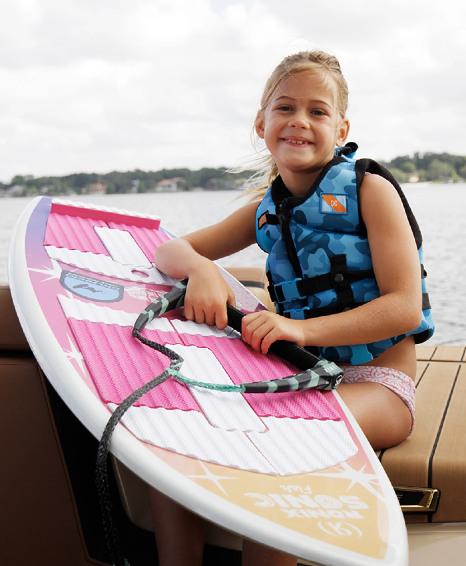 https://ronixwake.com/asset/6aa049ba5931d/RONIX-COLLECTION-SONIC-SPOTLIGHT-3.5.jpg