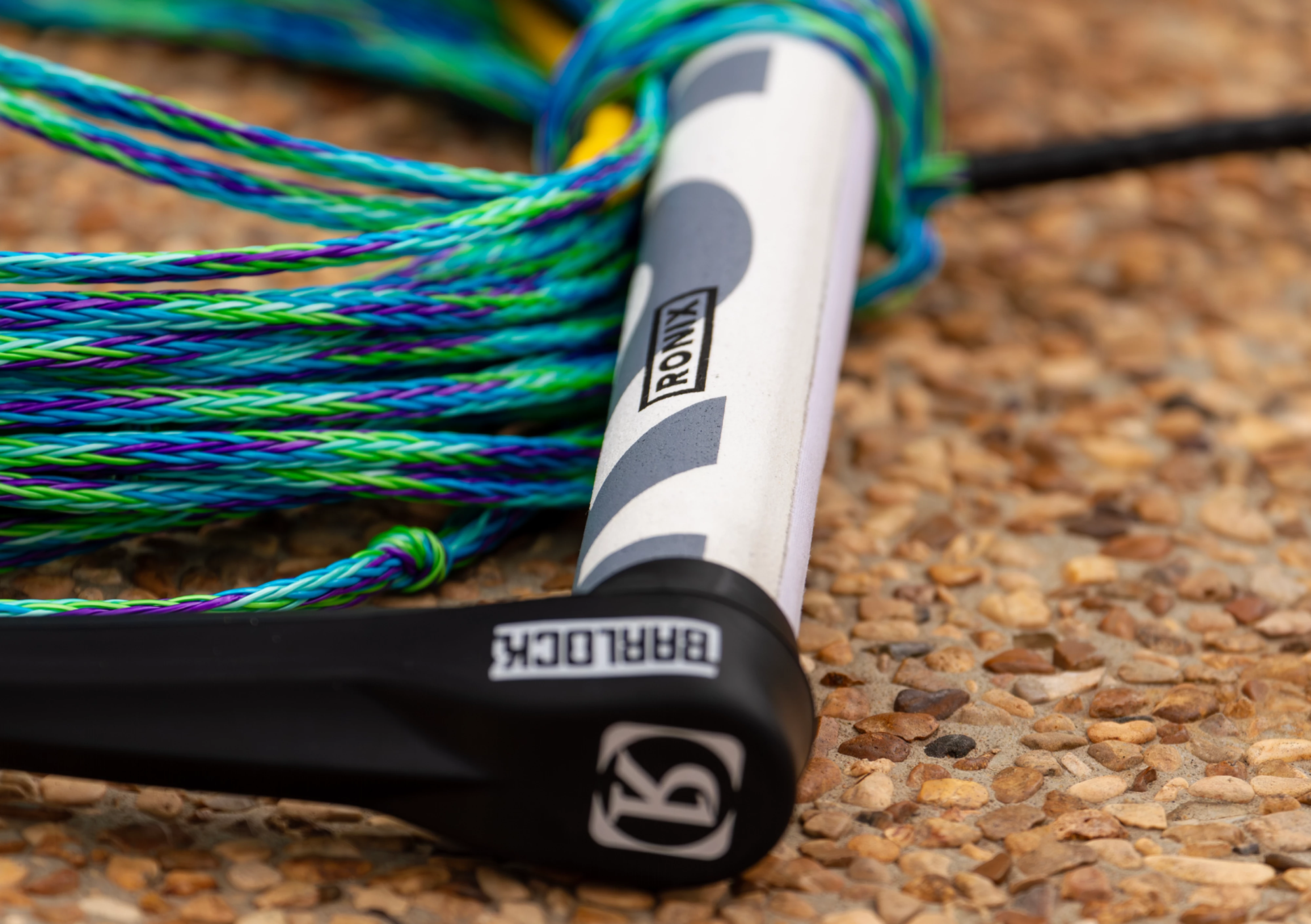 RONIX-ACTION-WAKE-HANDLES_MG_9962